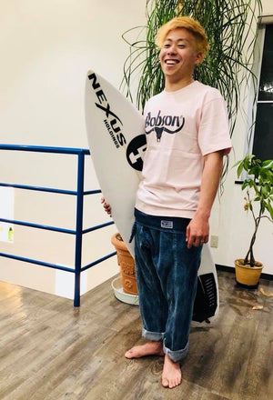 こだわりのデニムタイパンツ